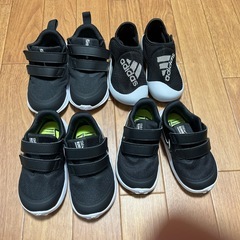 子供靴、ナイキ、アディダス