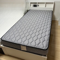 【受け渡し決定しました】シングルベッド マットレス付き バラ売り...