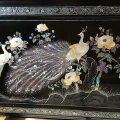 Traditional Korean Mother-of-pearl work Lacquered Table