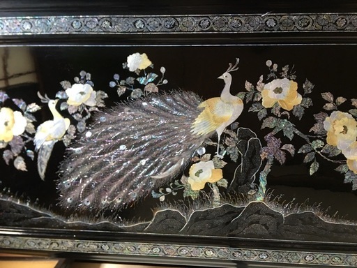 Traditional Korean Mother-of-pearl work Lacquered Table(螺鈿テーブル)