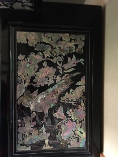 Traditional Korean Mother-of-pearl work Lacquered Dresser (螺鈿鏡台)