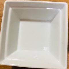 美品お皿　食器　２つセットの画像