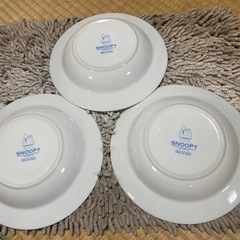 最終価格❗️非売品スヌーピー皿３枚の画像