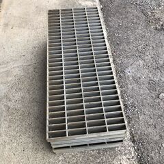 グレーチング　６枚　合計￥24000の画像