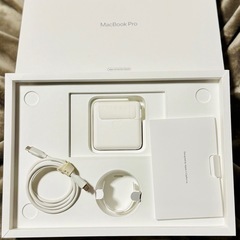 【美品！箱付属品完備】Apple M1 MacbookPro 13インチ 16GB/512GBの画像