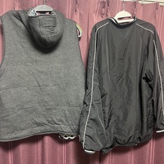ナイロンプルオーバー　リバーシブルベストセット売りの画像