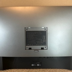 DELL U2720QM27インチ4Kモニター  の画像