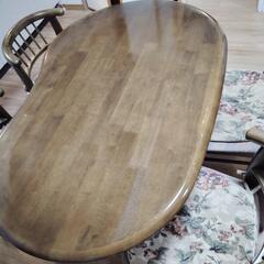 キッチン ダイニングテーブルとイス４脚セットの画像