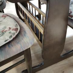 キッチン ダイニングテーブルとイス４脚セットの画像