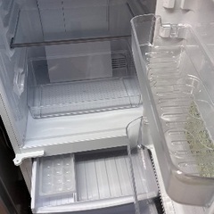 🟦冷蔵庫番号13 SHARP 2019年製 大阪府内全域配達無料 保管場所での引取は値引きしますの画像