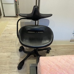 【美品】iPole7 アイポール セブン オフィスチェア 革張り　椅子 ワークチェアの画像