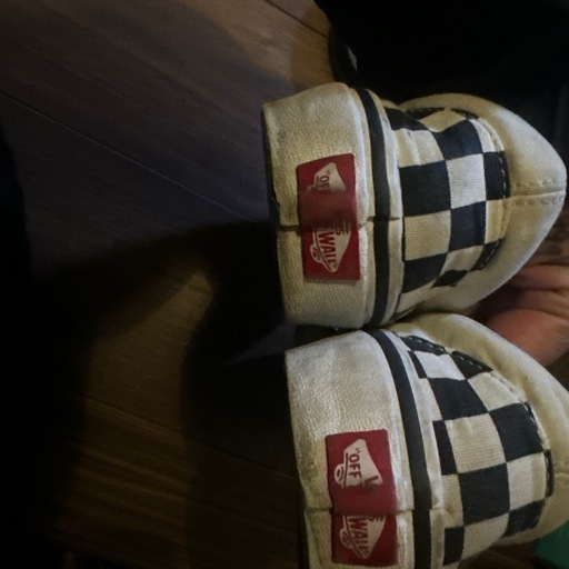 今日なら値引き可能メルカリで大売れのvansスニーカー