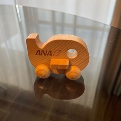 木のおもちゃ　　ANA