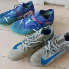 サッカースパイク　プーマ23.5cm　NIKE24cm(使用物)