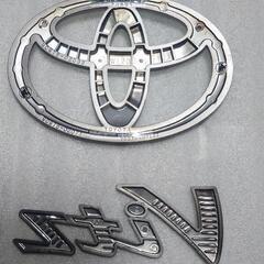 トヨタ　130系　ヴィッツ　エンブレム　マットブラック　リヤの画像