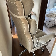 ゲーミングチェア　グレー美品の画像