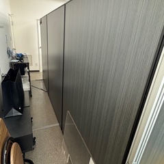 美品　パーテーション　ブラック木目の画像