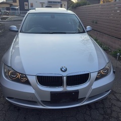 BMW 3シリーズ、走行距離23000km。サンルーフ