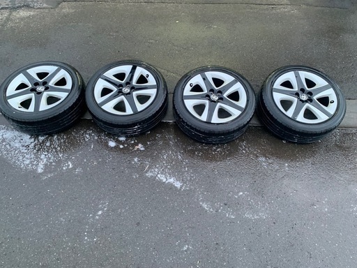 プリウス50純正　　アルミ&タイヤ
