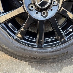 225/65R17アルミホイール付きスタッドレスタイヤPIRELLIピレリバリ山の画像