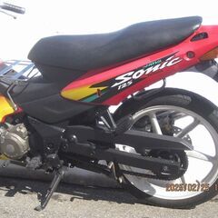 希少　SONIC 125 RS　エンジン実働　レストアベースに　（検索　ソニック　カブ　タイカブ　水冷　）の画像