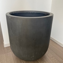 【お渡し相談中】鉢カバー　直径39.5cmxH43.5cm　