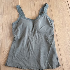 【美品】UNIQLO カップ付きキャミソール　XLサイズ