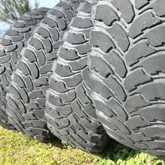 215/75R15LT COMFORSER CF3000 の画像