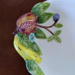 陶器の大皿の画像