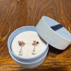 ピアス