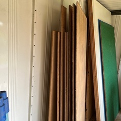 不揃いコンパネあと少しあります。1枚300円からベニアもたくさんあります　　　　　　　　　　　　　　　　　　　　　　　　　　　　　　　　　の画像