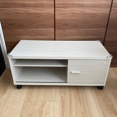 キャスター付きテレビボード