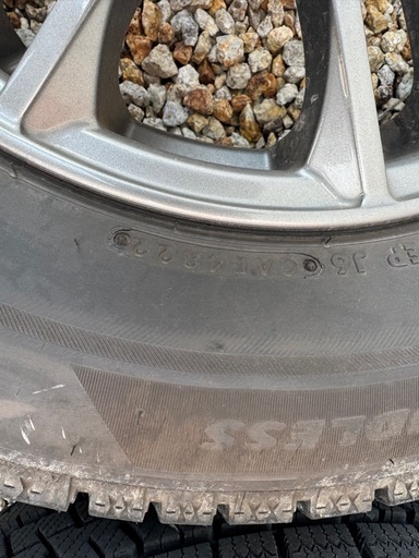 バリ溝185/70R14スタッドレスタイヤアルミセット (あやせ) 野洲 バリ溝185/70R14スタッドレスタイヤアルミセット (あやせ) 野洲