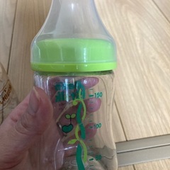 哺乳瓶の画像