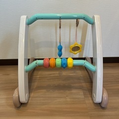 子供用おもちゃ、歩く練習の画像