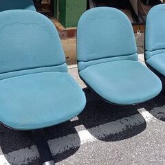 ３名用ロビーチェアー￥２，０００