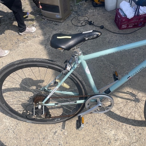 自転車　クロスバイク　700C 2-1122　