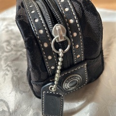⭐︎coach（コーチ）のポーチ正規店購入の画像