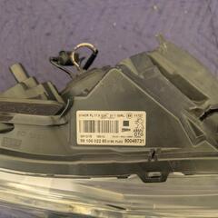 値段交渉受け付けます！プジョー208 右側ヘッドライトの画像