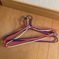 丈夫な針金ハンガー無料で差し上げます　約20本程あります