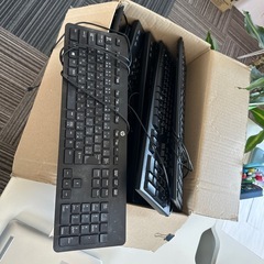 USB有線キーボードの画像
