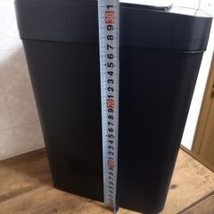 センサー　自動開閉　ゴミ箱の画像