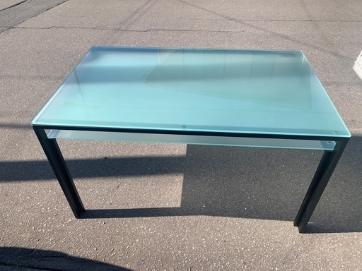 美品　アルテジャパン　ダイニングテーブル　ガラス