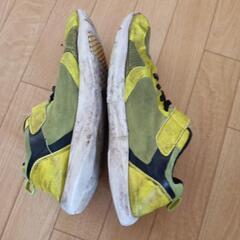 子供用靴23cmの画像