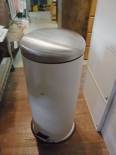 Amazon｜IKEA/イケア MJOSA：ペダル式ゴミ箱30L ホワイト