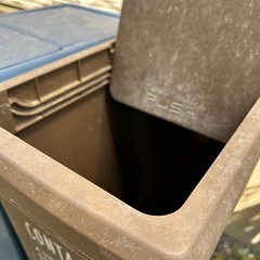 ゴミ箱の画像