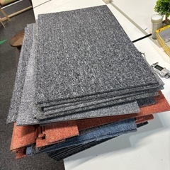 タイルカーペット（中古）　1枚50円からの画像
