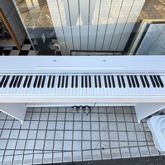 CASIO 電子ピアノ　Privia PX-770WE 2022年製