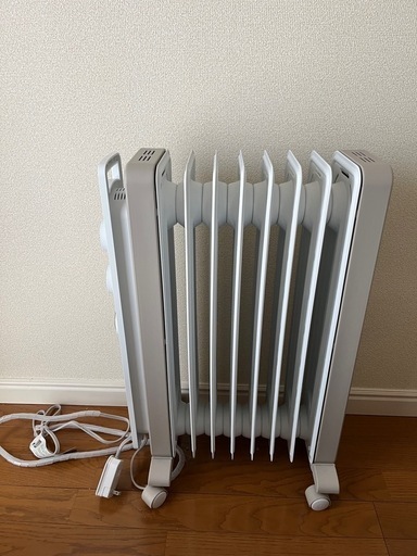 【ほぼ未使用】美品 デロンギ オイルヒーター