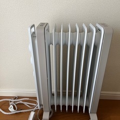 【ほぼ未使用】美品 デロンギ オイルヒーター